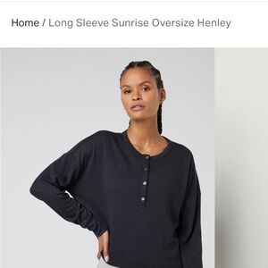 Vuori Women’s Henley